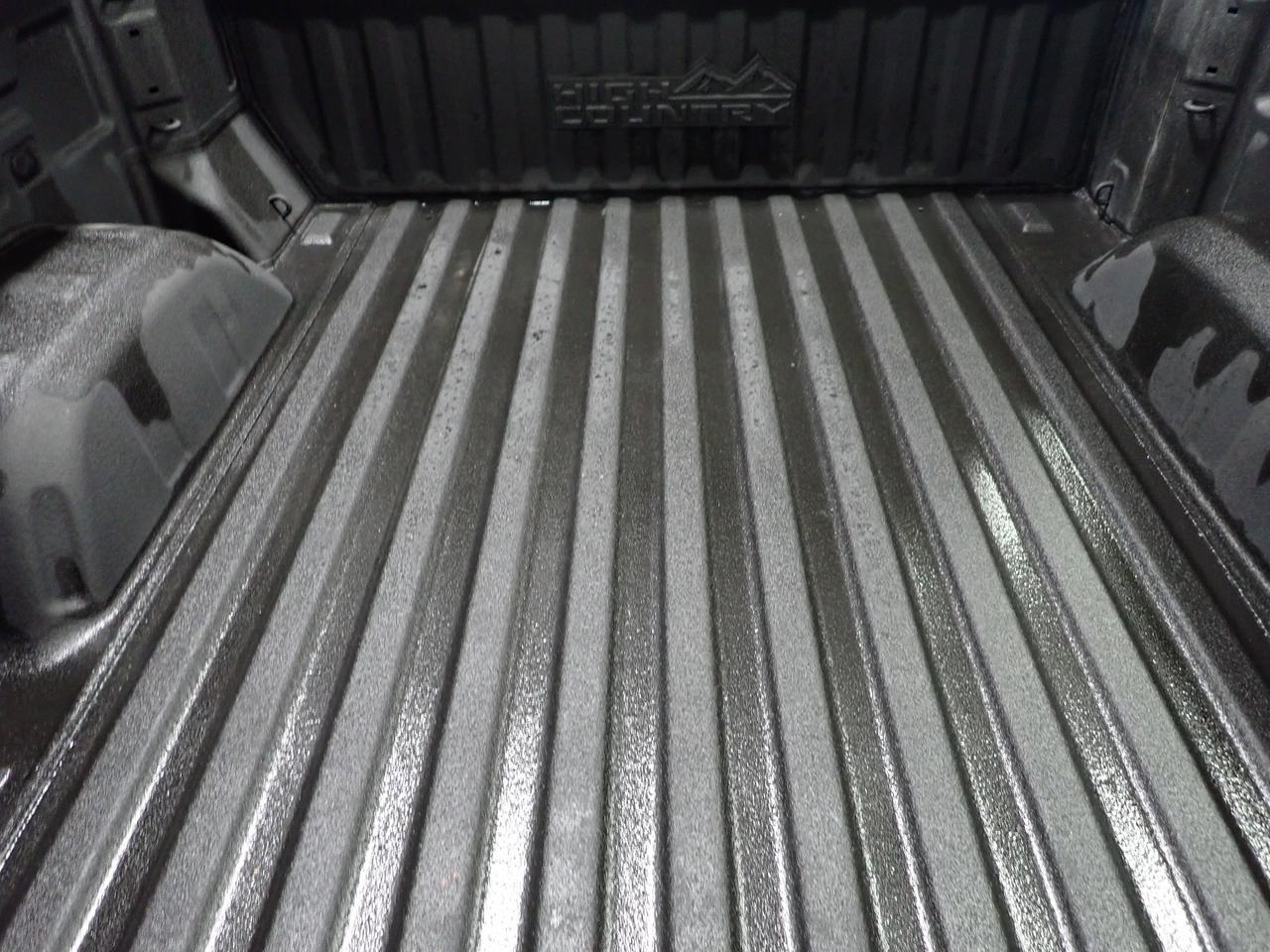 2024 Chevrolet Silverado 1500 High Country 5.5 BOX 4WD CREW LEATHER NAVI SUNROOF *DIESEL* Listowel ON