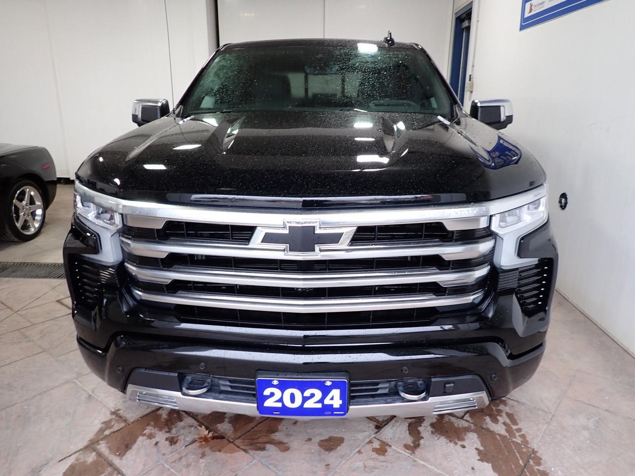 2024 Chevrolet Silverado 1500 High Country 5.8 BOX 4WD CREW LEATHER NAVI SUNROOF *DIESEL* Listowel ON