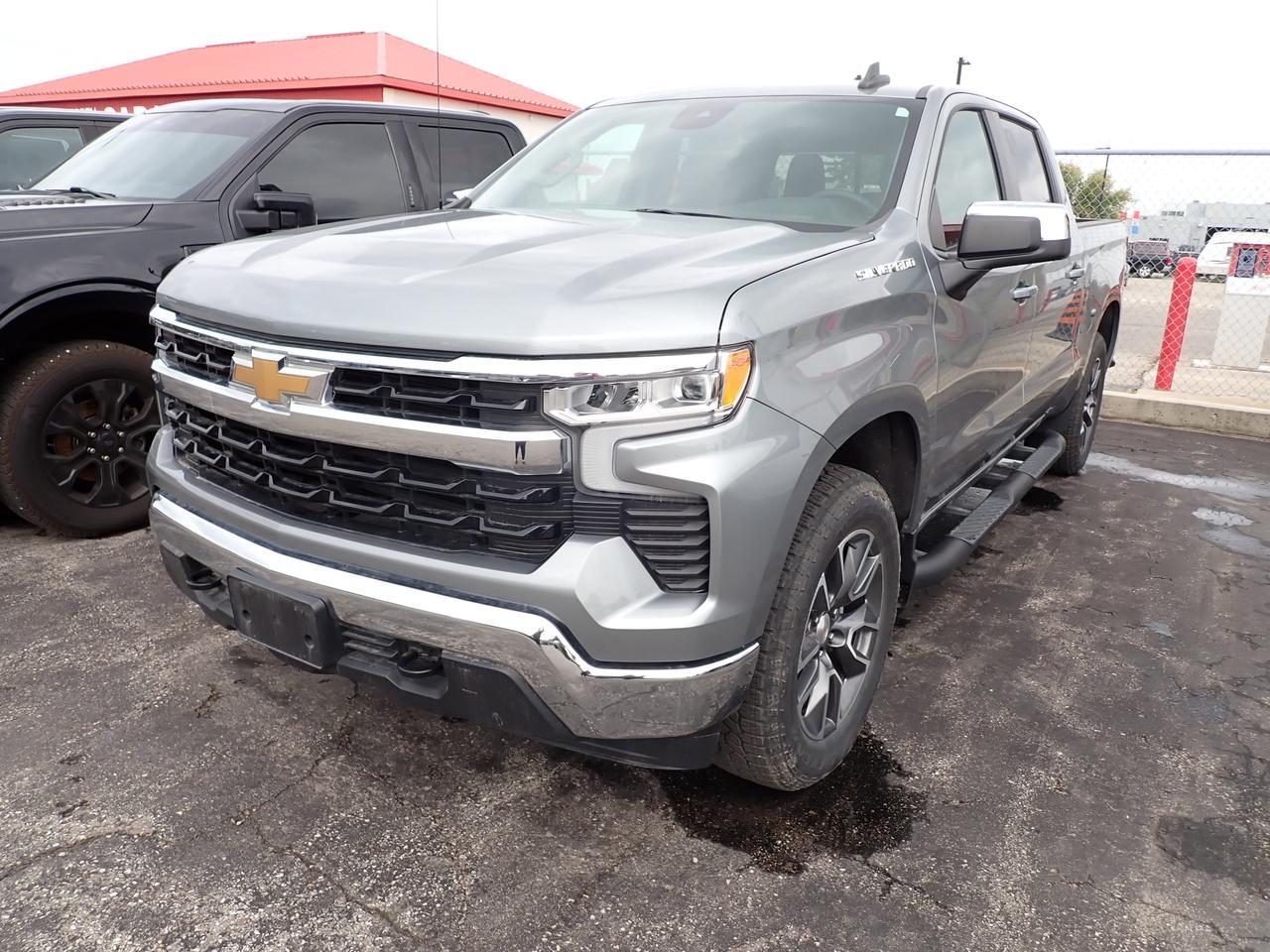 2024 Chevrolet Silverado 1500 LT 4WD CREW CAB Listowel ON