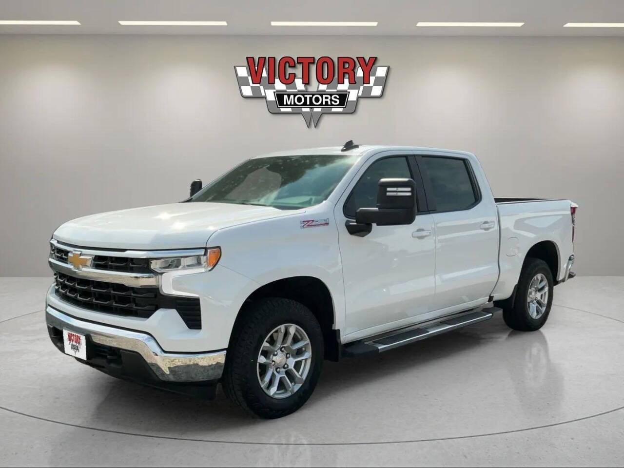 2024 Chevrolet Silverado 1500 LT 4x4 4dr Crew Cab 5.8 ft. SB w/1LT Chesterfield MI