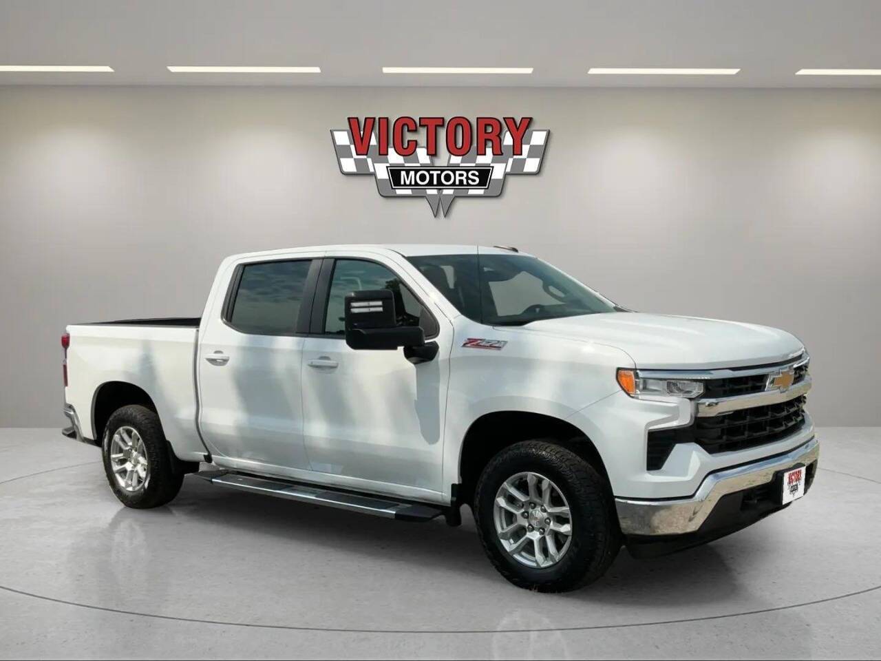 2024 Chevrolet Silverado 1500 LT 4x4 4dr Crew Cab 5.8 ft. SB w/1LT Chesterfield MI