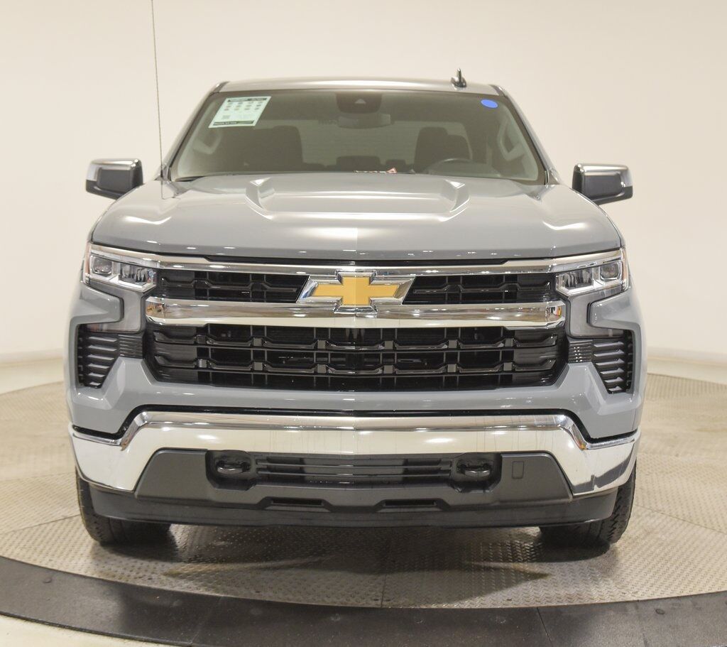 2024 Chevrolet Silverado 1500 LT Akron