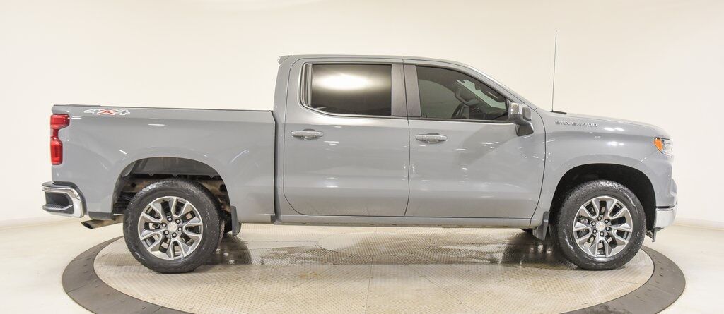 2024 Chevrolet Silverado 1500 LT Akron