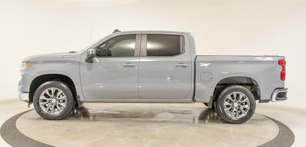 2024 Chevrolet Silverado 1500 LT Akron