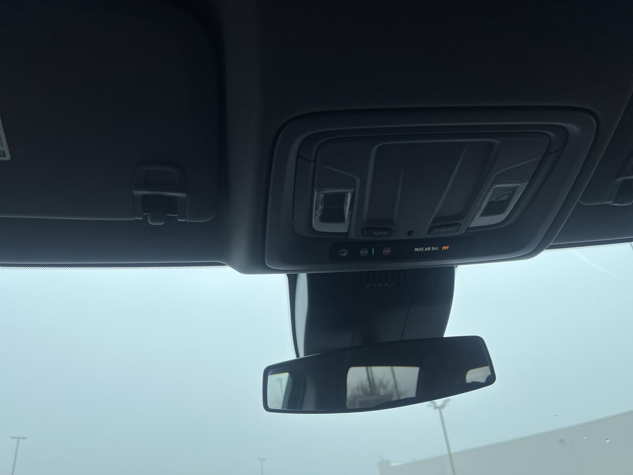 2024 Chevrolet Silverado 1500 LT Crew Cab 4WD w/20s All-TerrrainTires HtdSeats HtdSteeringWheel HD-RearCamera Saukville WI