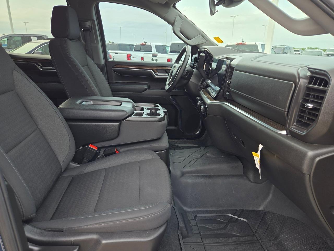 2024 Chevrolet Silverado 1500 LT Castroville TX