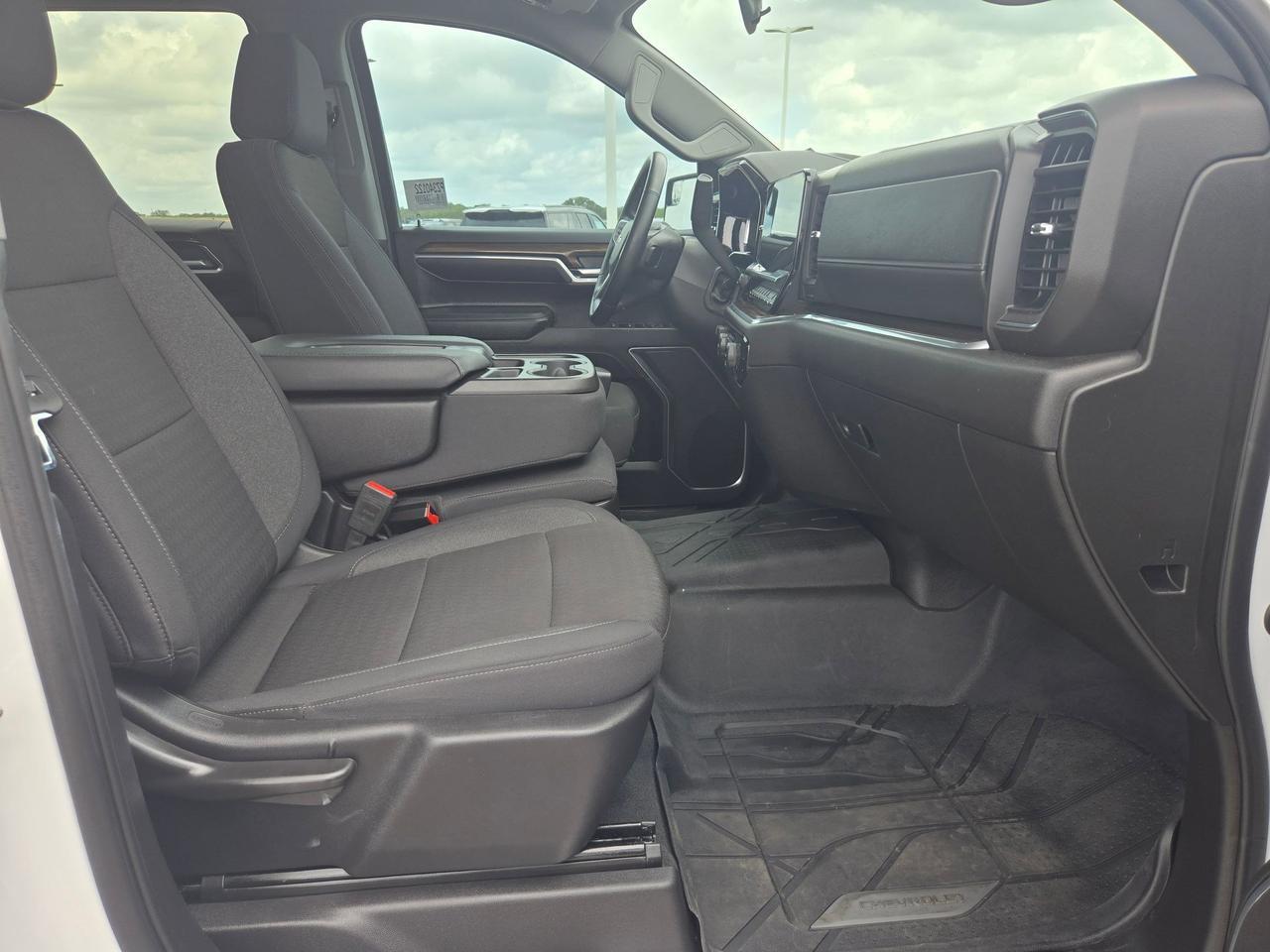 2024 Chevrolet Silverado 1500 LT Castroville TX