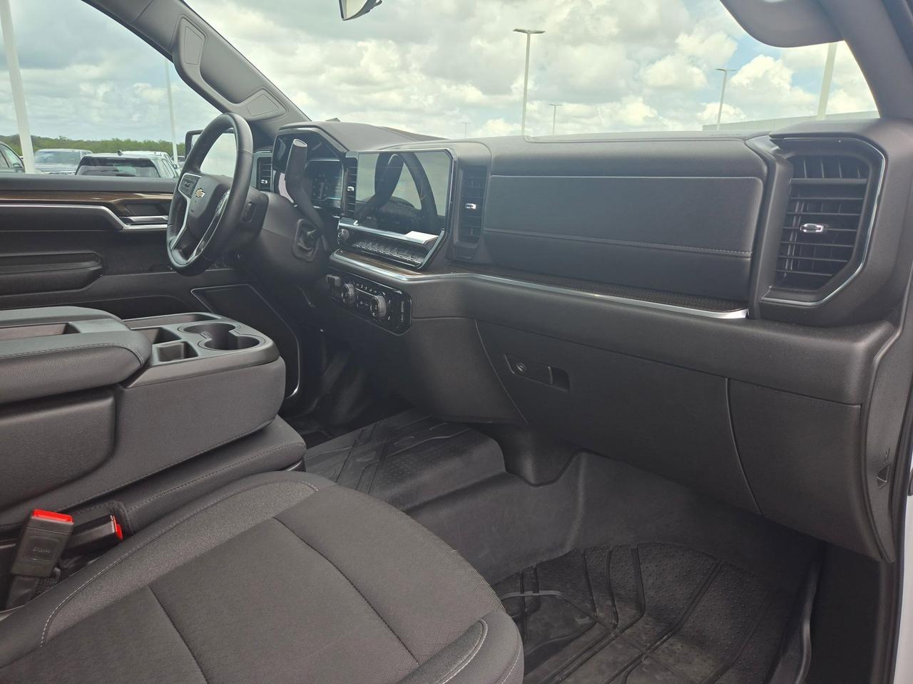 2024 Chevrolet Silverado 1500 LT Castroville TX