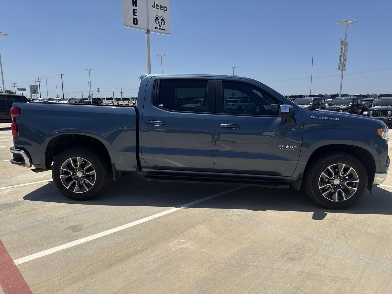 2024 Chevrolet Silverado 1500 LT