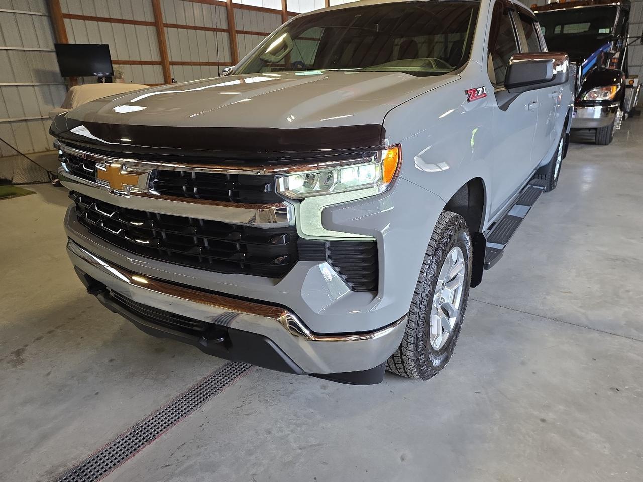 2024 Chevrolet Silverado 1500 LT Sand Lake NY