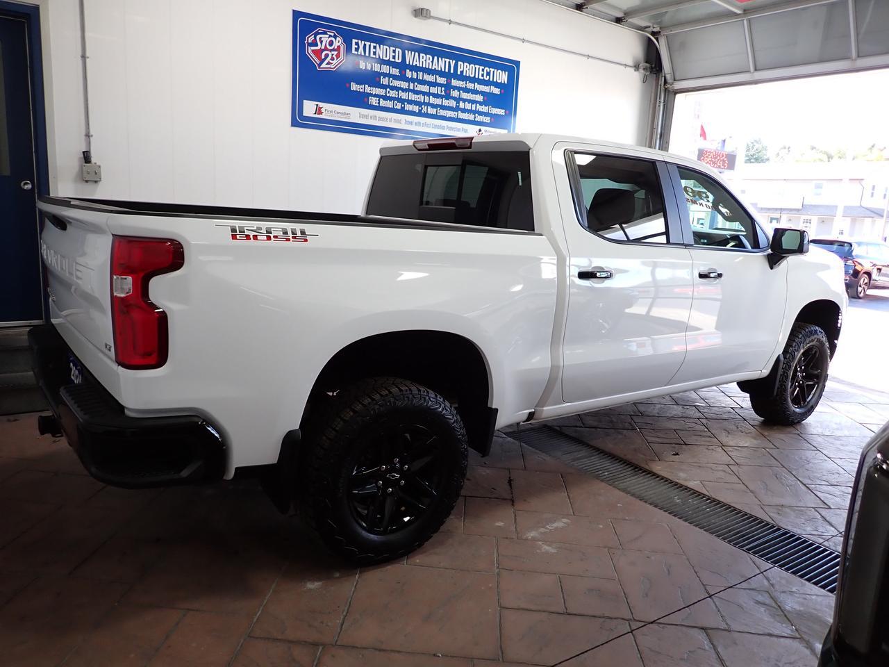 2024 Chevrolet Silverado 1500 LT Trail Boss 4WD 5'8 BOX LEATHER Listowel ON