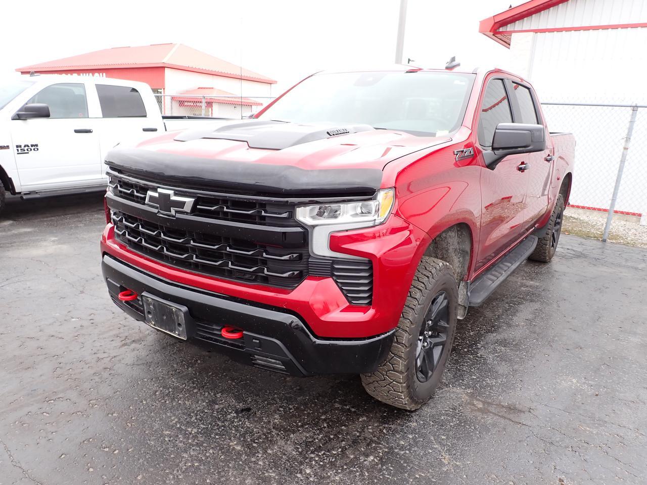2024 Chevrolet Silverado 1500 LT Trail Boss 4WD CREW CAB *DIESEL* Listowel ON