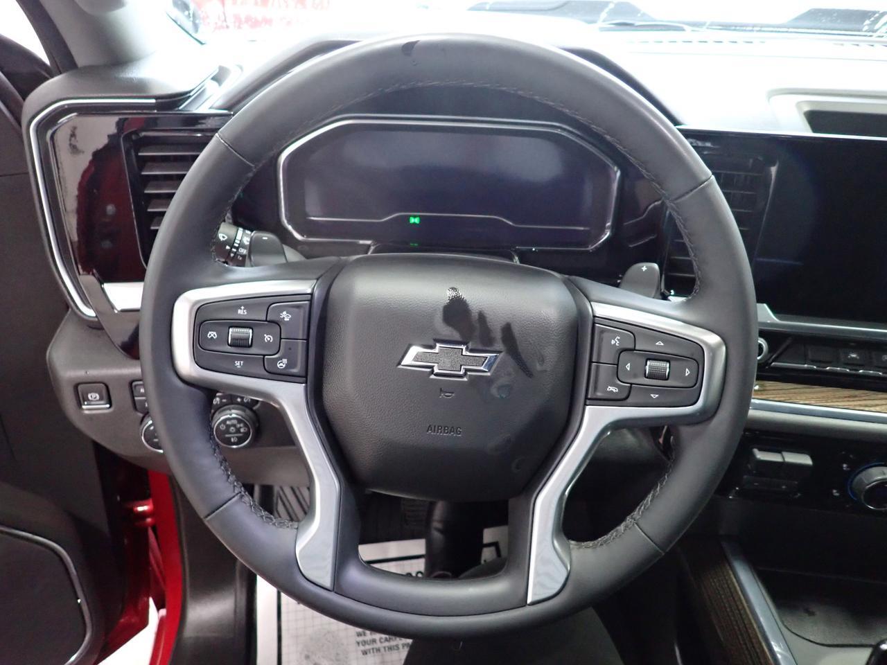 2024 Chevrolet Silverado 1500 LT Trail Boss CREW CAB 4WD LEATHER SUNROOF Listowel ON