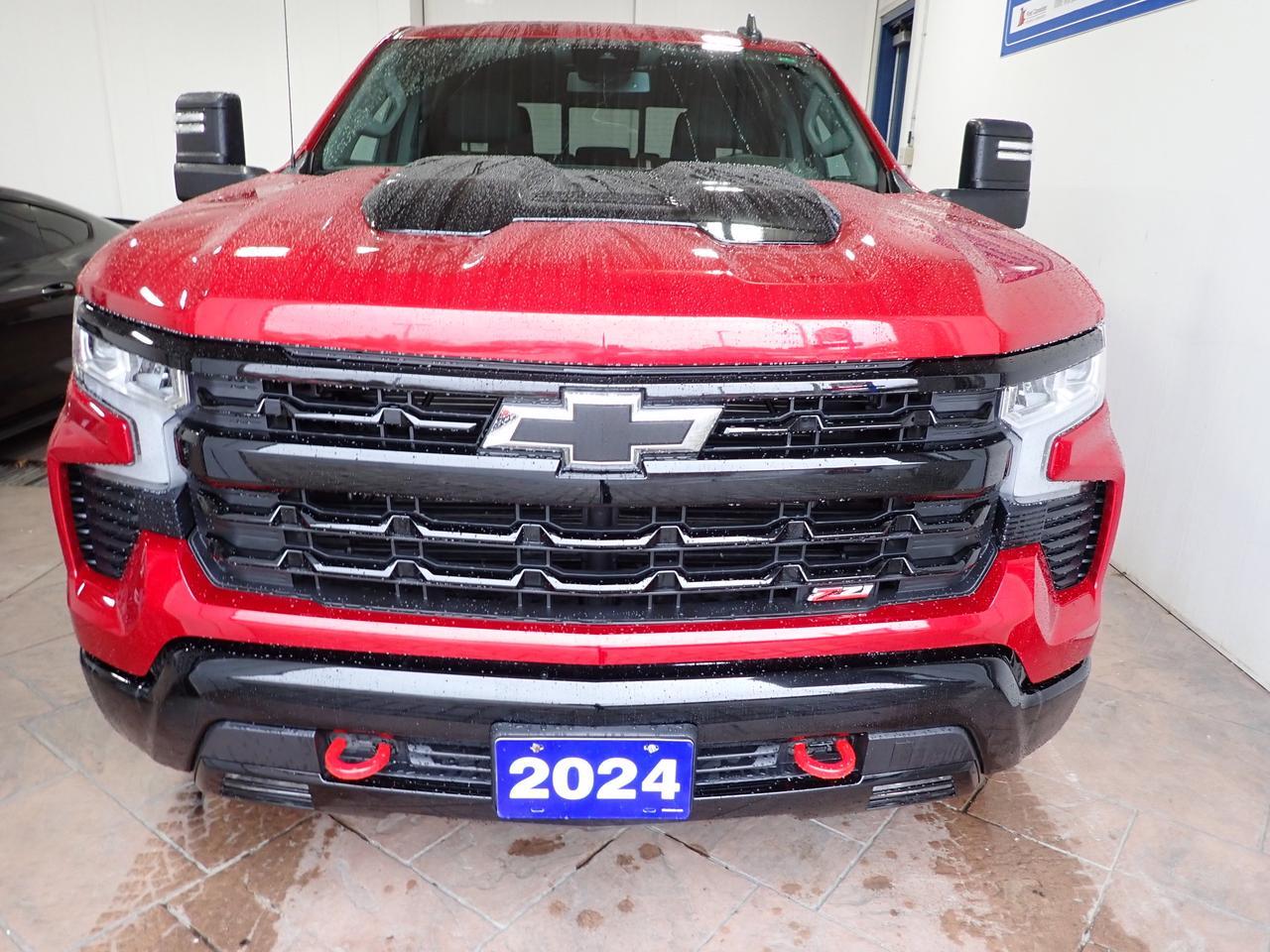 2024 Chevrolet Silverado 1500 LT Trail Boss CREW CAB 4WD LEATHER SUNROOF Listowel ON