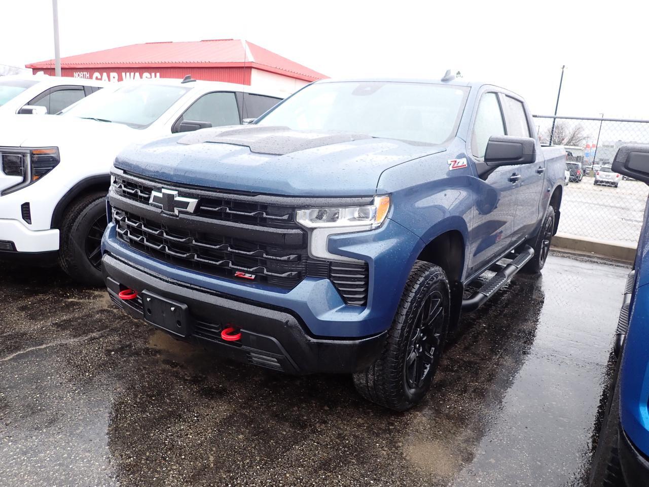 2024 Chevrolet Silverado 1500 LT Trail Boss CREW CAB 4WD Listowel ON