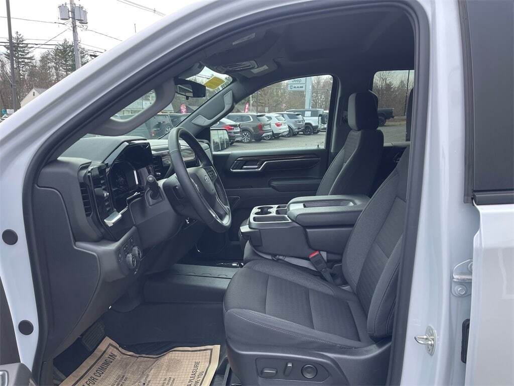 2024 Chevrolet Silverado 1500 LT Trail Boss Orange MA