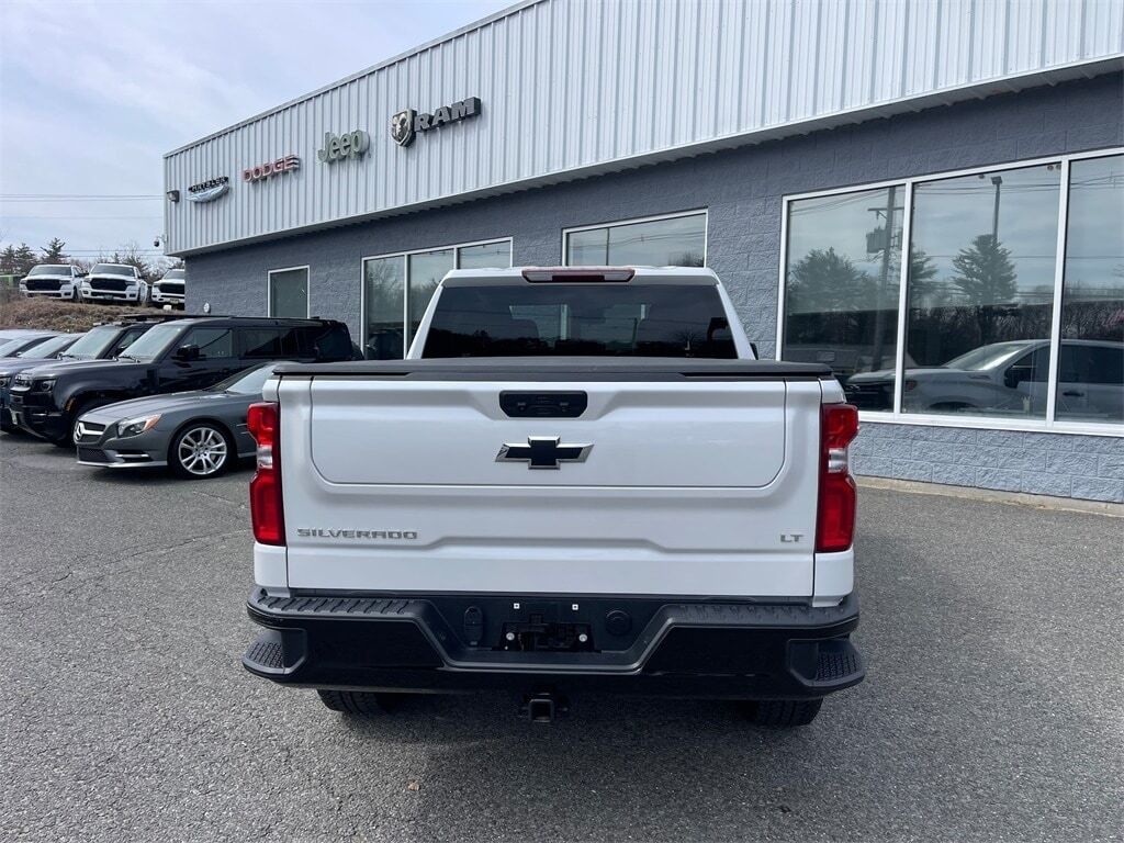 2024 Chevrolet Silverado 1500 LT Trail Boss Orange MA