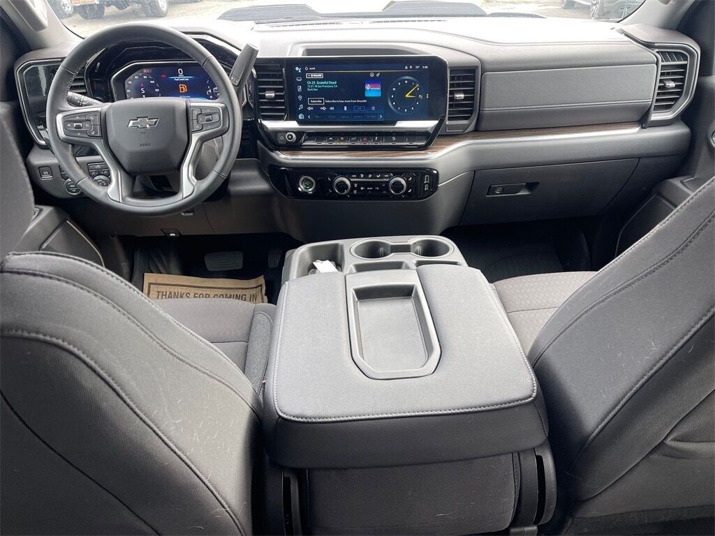 2024 Chevrolet Silverado 1500 LT Trail Boss Orange MA