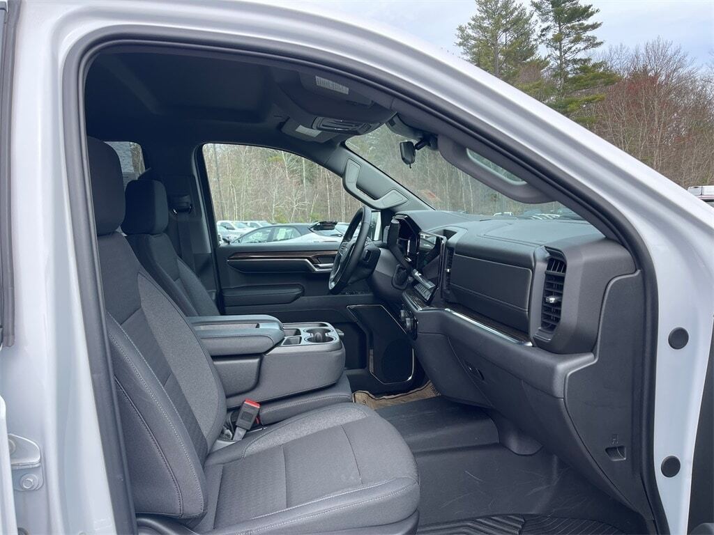 2024 Chevrolet Silverado 1500 LT Trail Boss Orange MA
