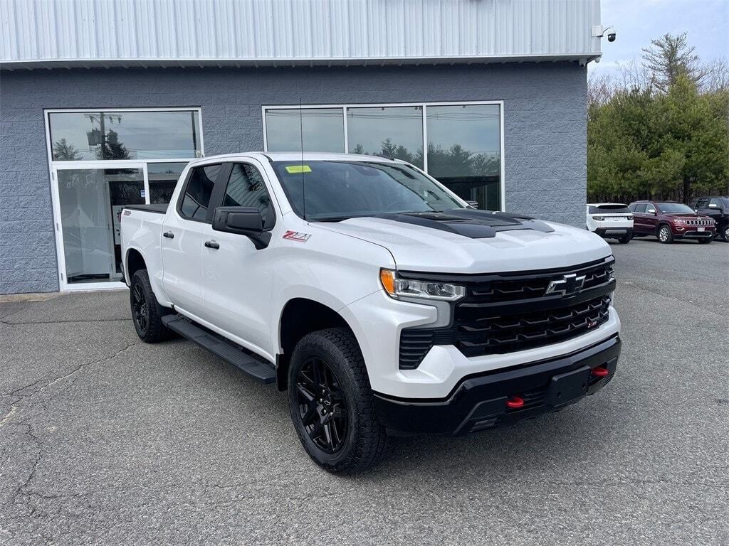 2024 Chevrolet Silverado 1500 LT Trail Boss Orange MA