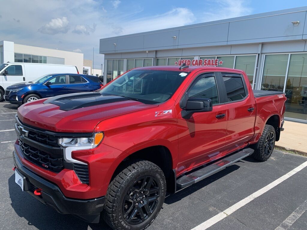 2024 Chevrolet Silverado 1500 LT Trail Boss Green Bay WI