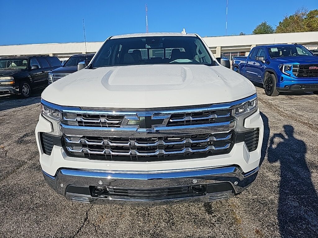 2024 Chevrolet Silverado 1500 LTZ Akron