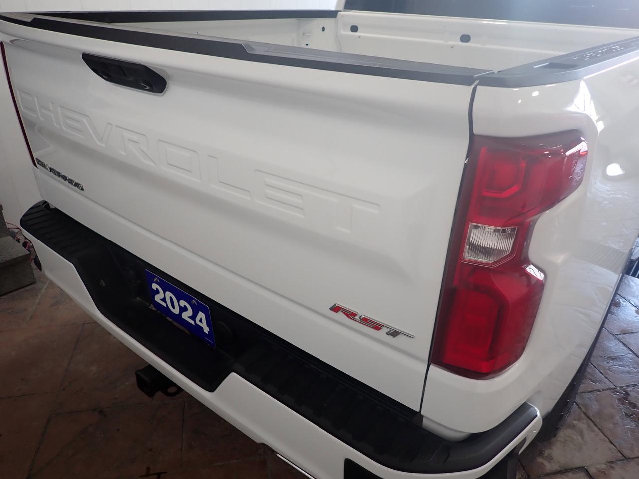 2024 Chevrolet Silverado 1500 RST 4WD CREW CAB 5'8 BOX 6 PASS Z71 Listowel ON