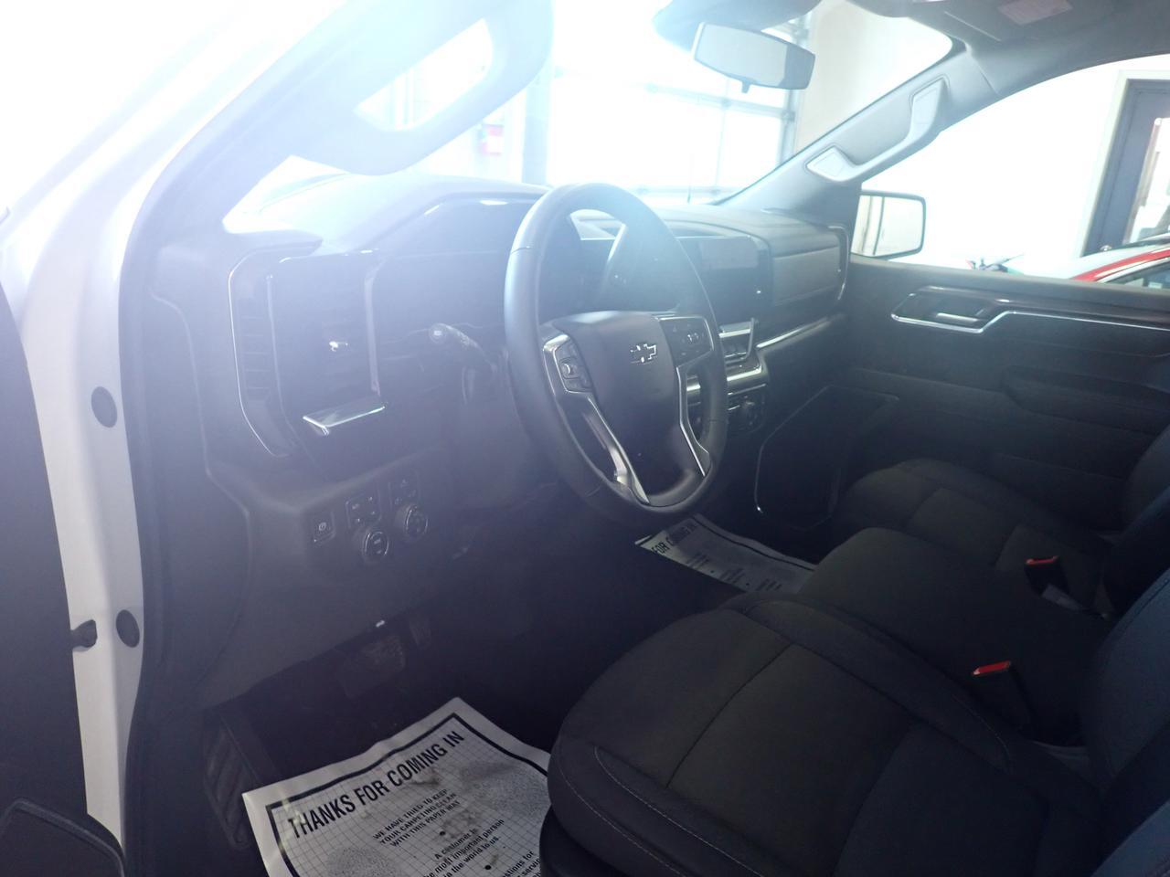 2024 Chevrolet Silverado 1500 RST 4WD CREW CAB 5'8 BOX 6 PASS Z71 Listowel ON