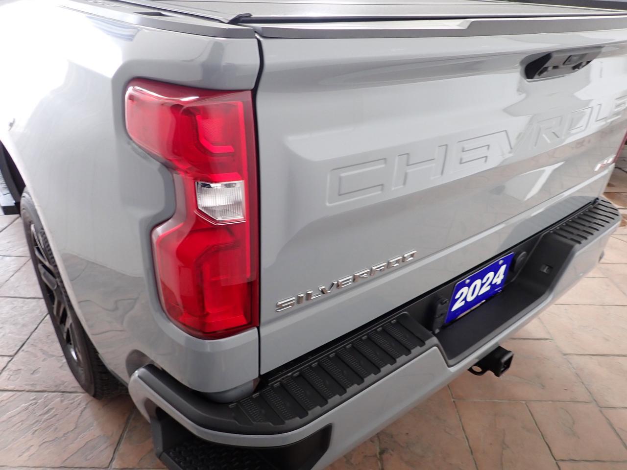 2024 Chevrolet Silverado 1500 RST 4WD CREW CAB 6 PASS 5'8 BOX Listowel ON