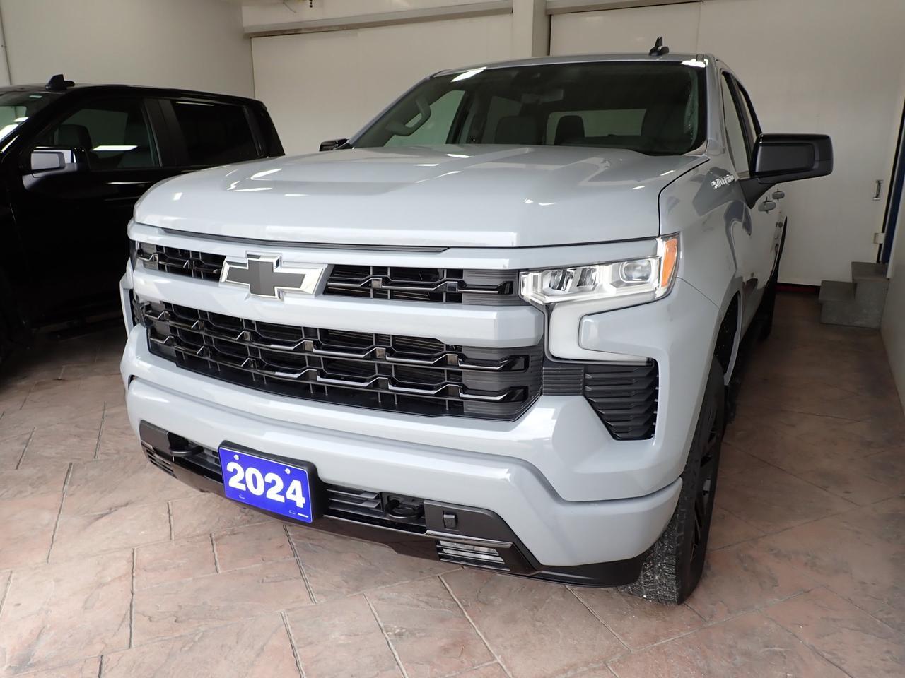 2024 Chevrolet Silverado 1500 RST 4WD CREW CAB 6 PASS 5'8 BOX Listowel ON