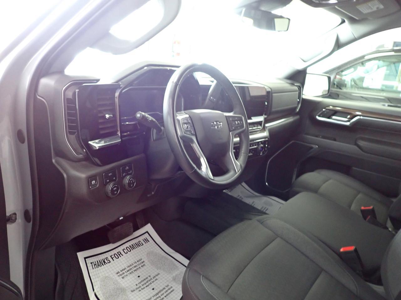 2024 Chevrolet Silverado 1500 RST 4WD CREW CAB 6 PASS 5'8 BOX Listowel ON