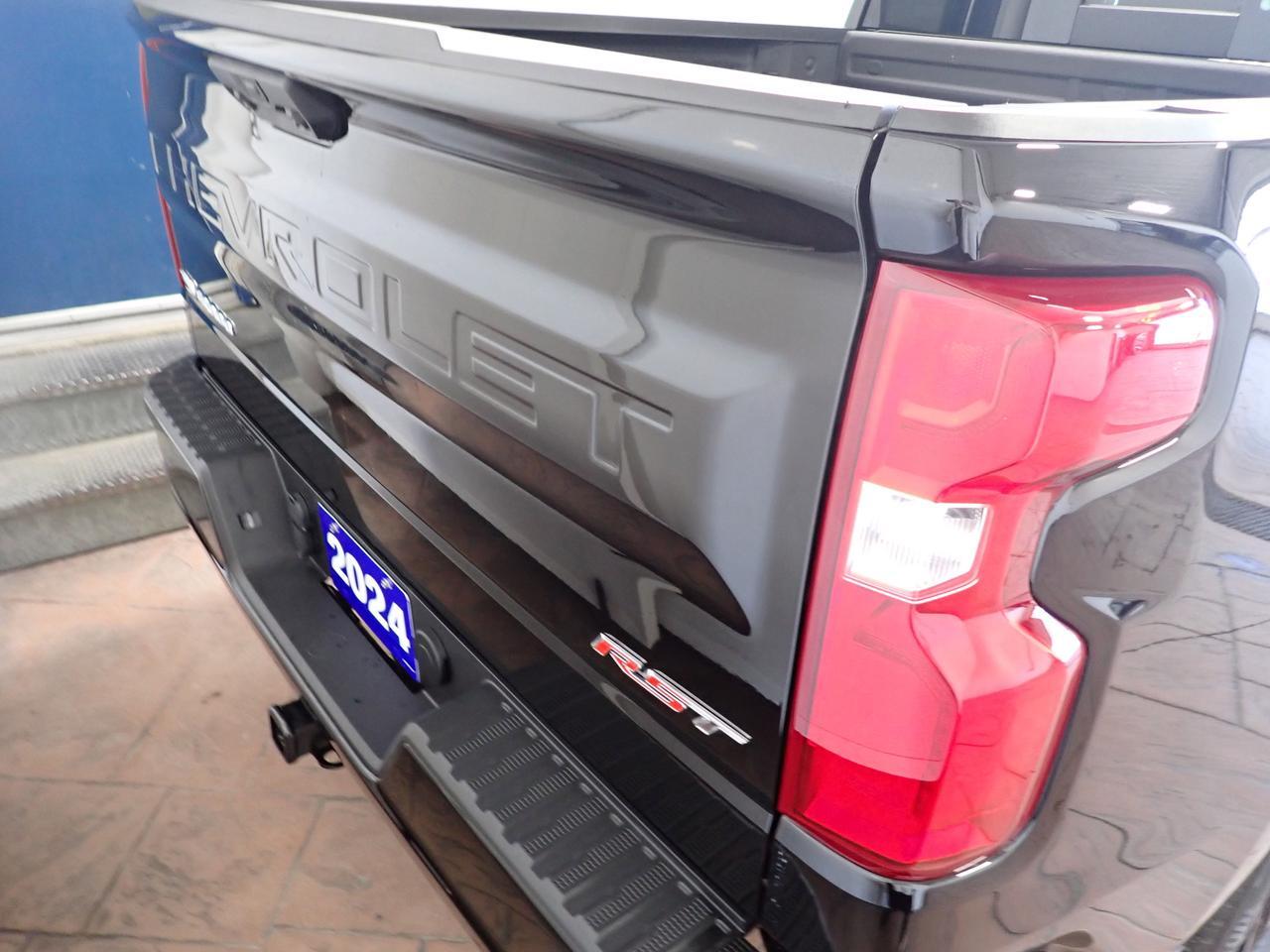 2024 Chevrolet Silverado 1500 RST 4WD CREW CAB ATS BUCKET SEATS 20' WHEELS 5'8" BOX Listowel ON