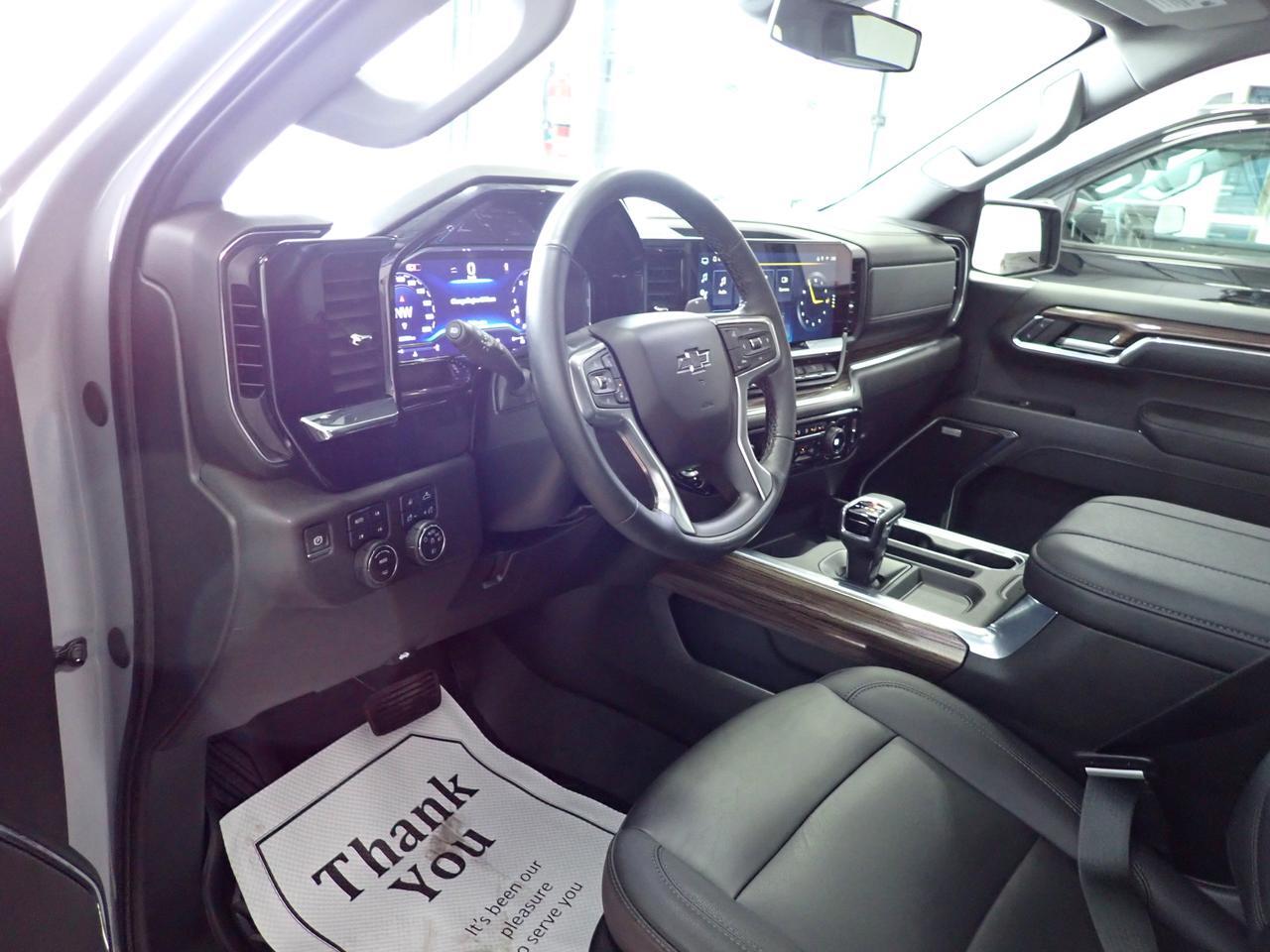 2024 Chevrolet Silverado 1500 RST 4WD CREW CAB LEATHER SUNROOF Listowel ON