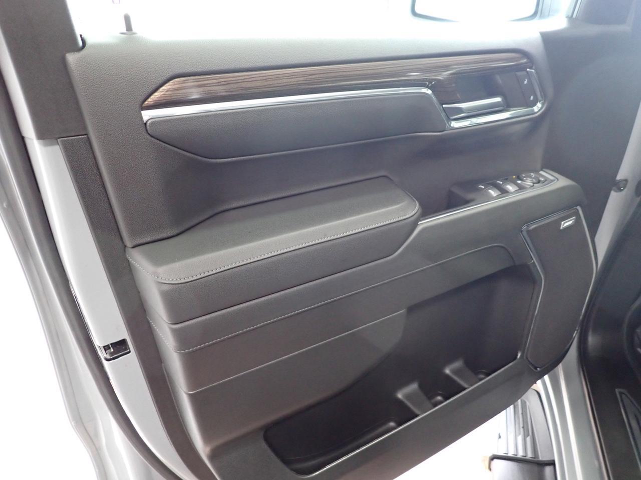 2024 Chevrolet Silverado 1500 RST 4WD CREW CAB LEATHER SUNROOF Listowel ON