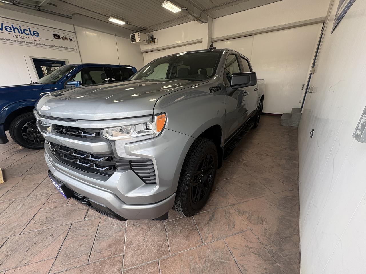 2024 Chevrolet Silverado 1500 RST 4WD CREW CAB Listowel ON