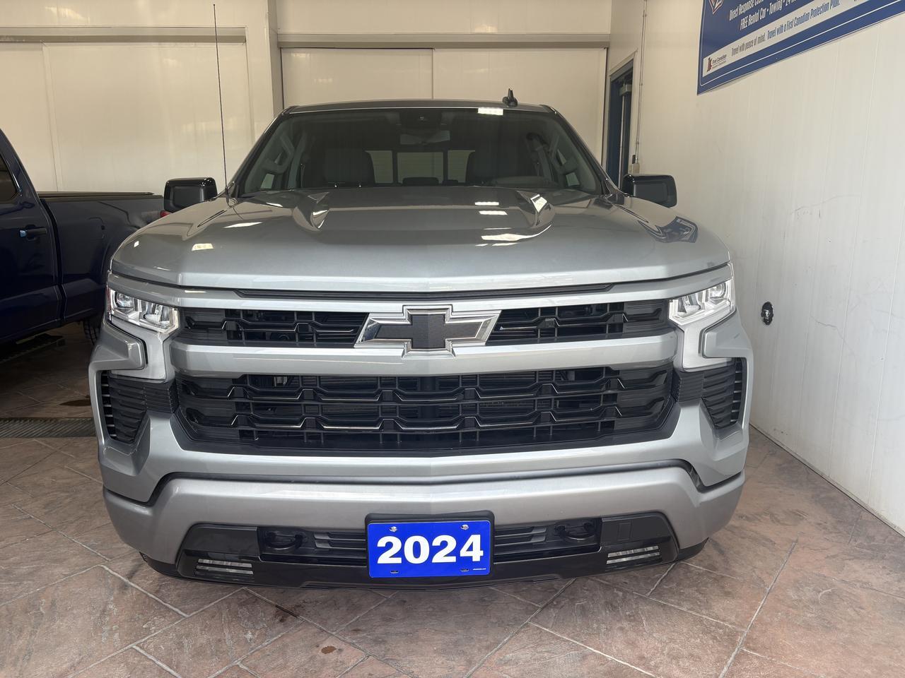 2024 Chevrolet Silverado 1500 RST 4WD CREW CAB Listowel ON