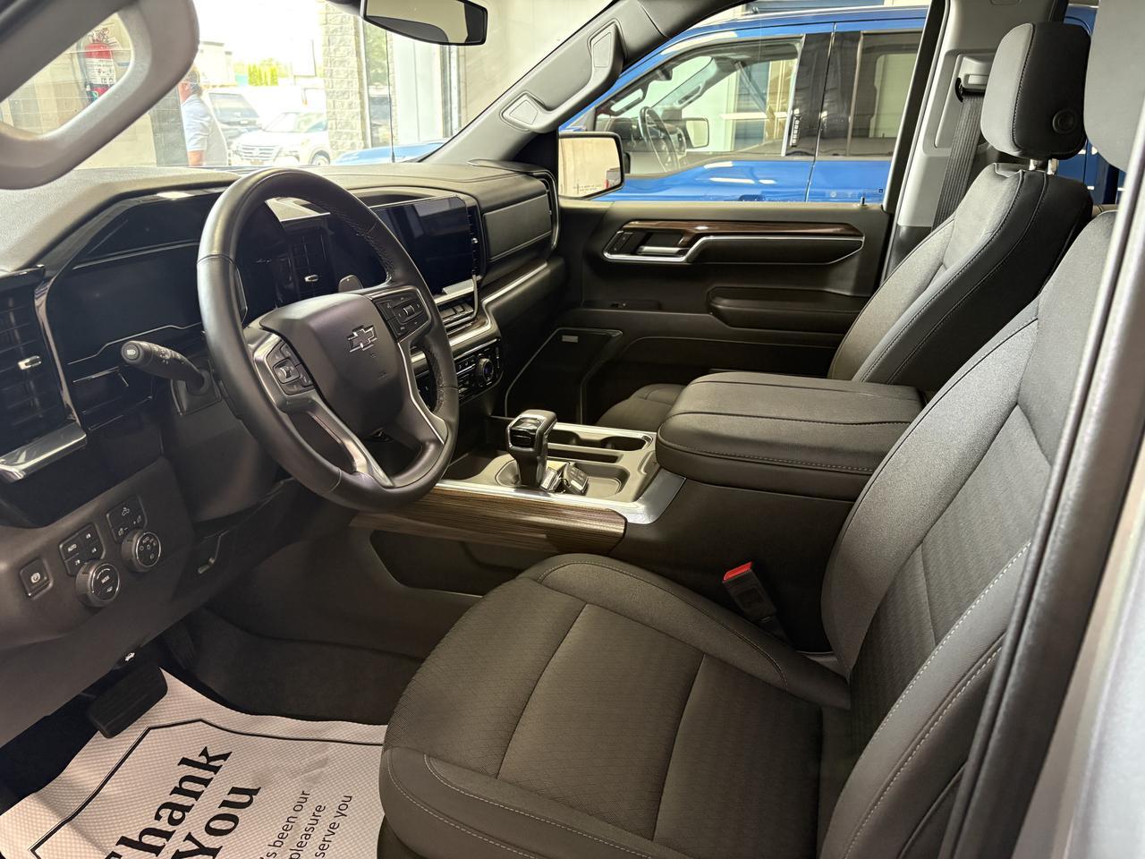 2024 Chevrolet Silverado 1500 RST 4WD CREW CAB Listowel ON