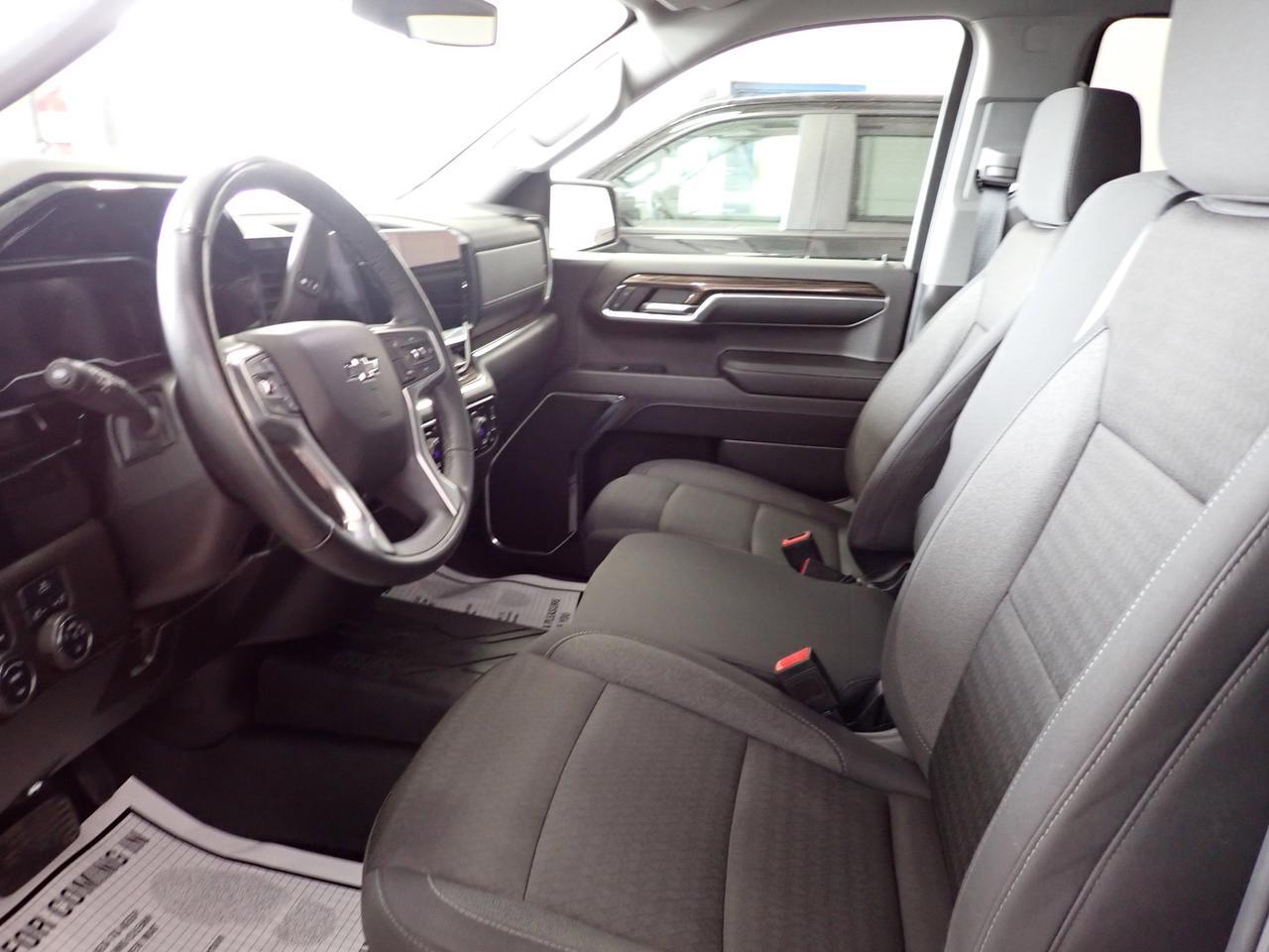 2024 Chevrolet Silverado 1500 RST 4WD CREW CAB Listowel ON
