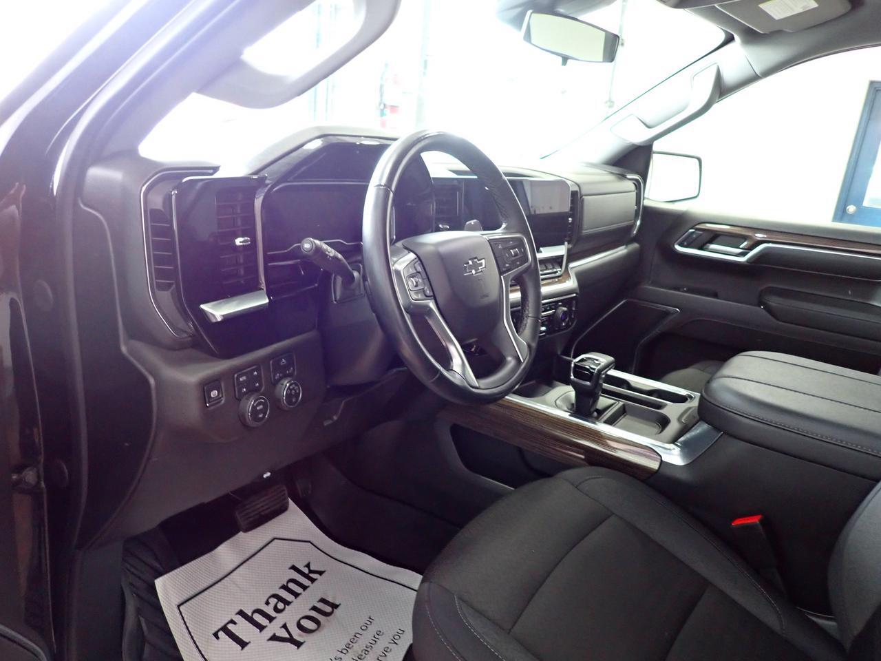 2024 Chevrolet Silverado 1500 RST 4WD CREW CAB Listowel ON
