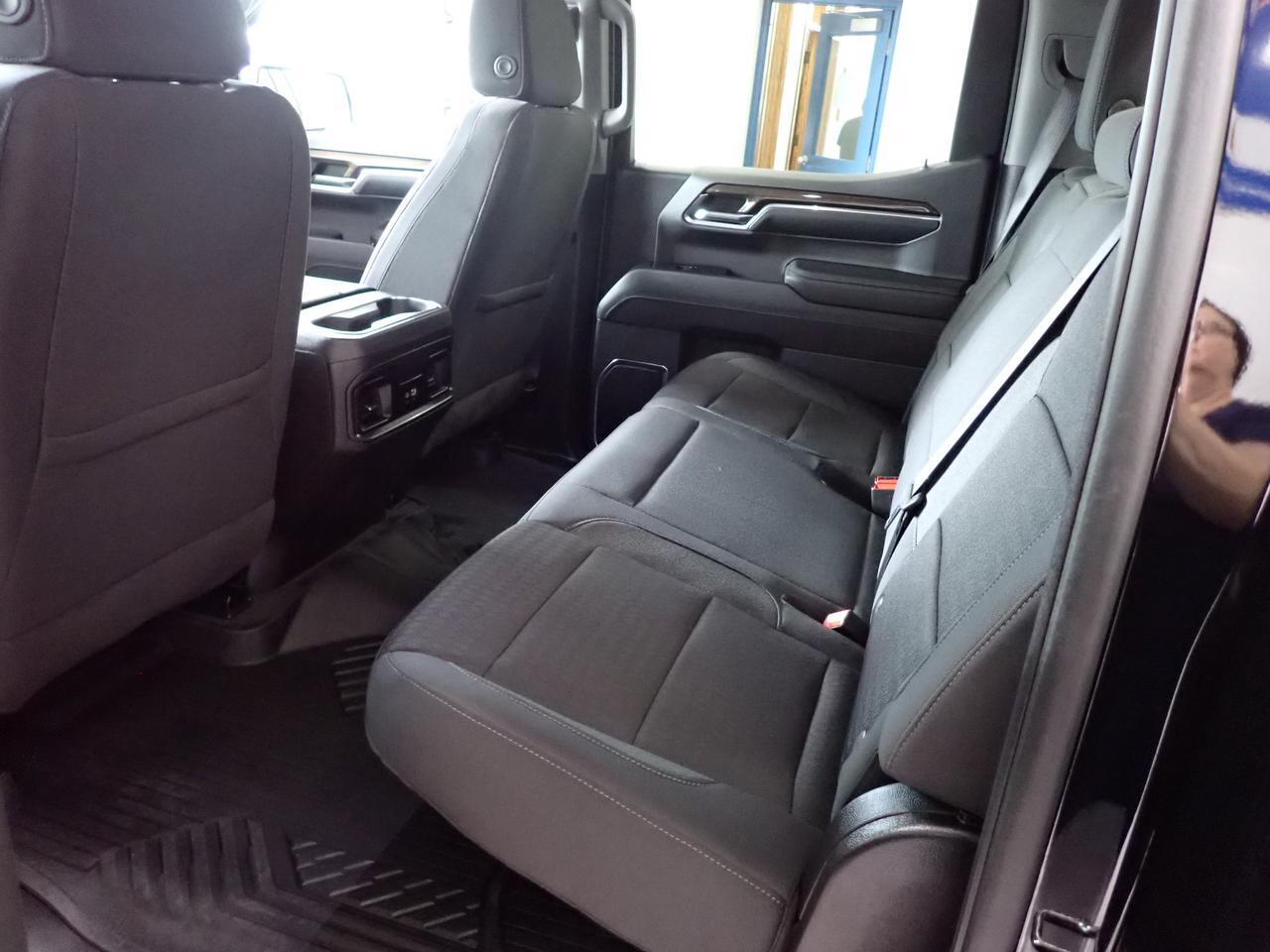 2024 Chevrolet Silverado 1500 RST 4WD CREW CAB Listowel ON