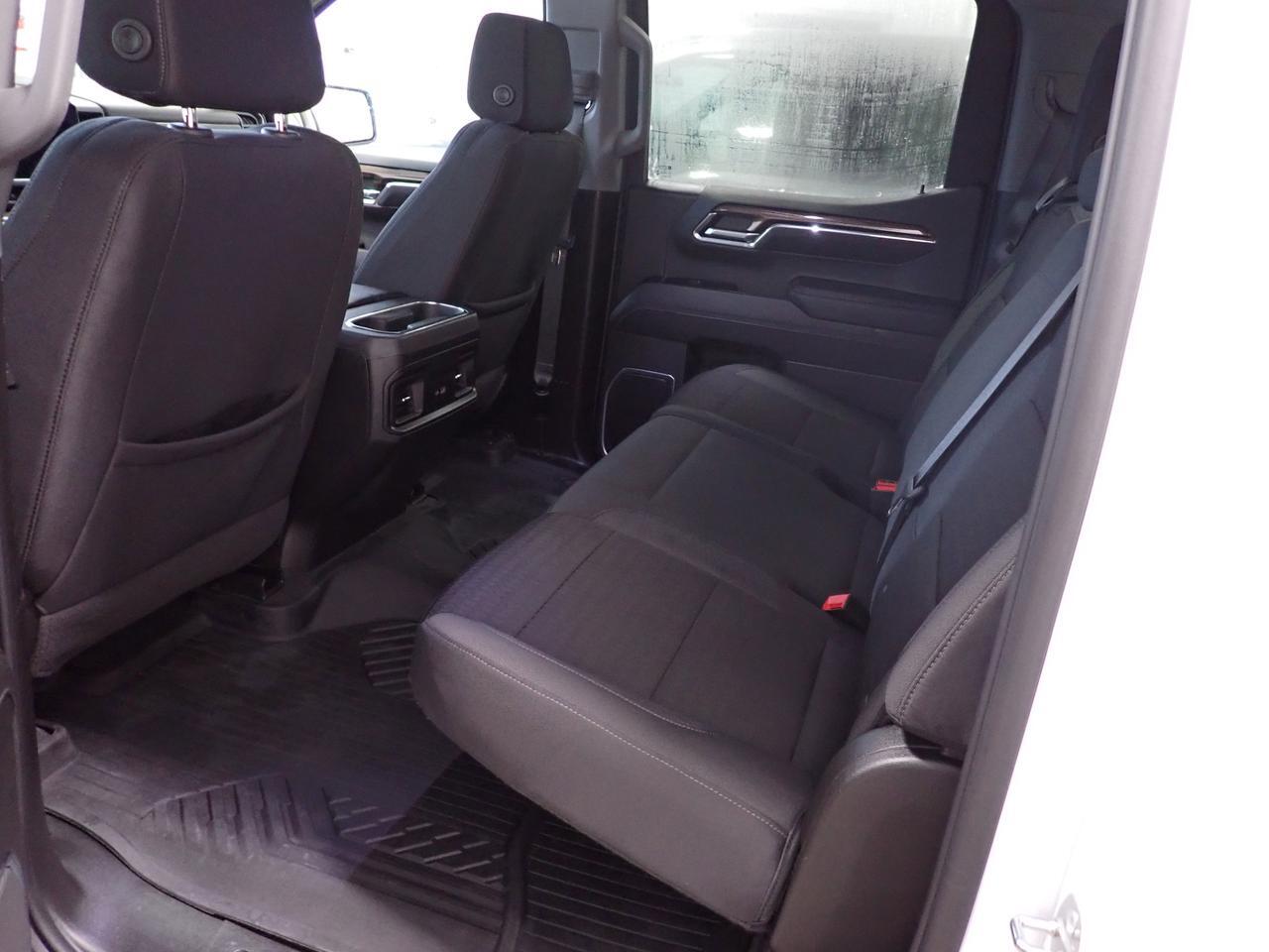 2024 Chevrolet Silverado 1500 RST 4WD CREW CAB NAVI Listowel ON