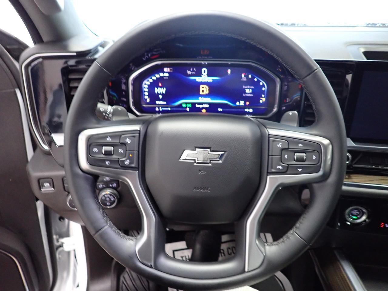 2024 Chevrolet Silverado 1500 RST 4WD CREW CAB NAVI Listowel ON