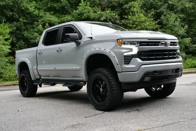 2024 Chevrolet Silverado 1500 RST 4X4 / AMERICAN LUXURY COACH / 5.3L V8! High Point NC