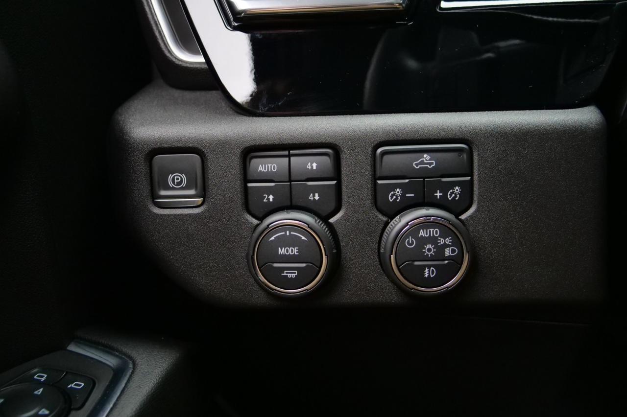 2024 Chevrolet Silverado 1500 RST 4X4 / AMERICAN LUXURY COACH / 5.3L V8! Lincolnton NC