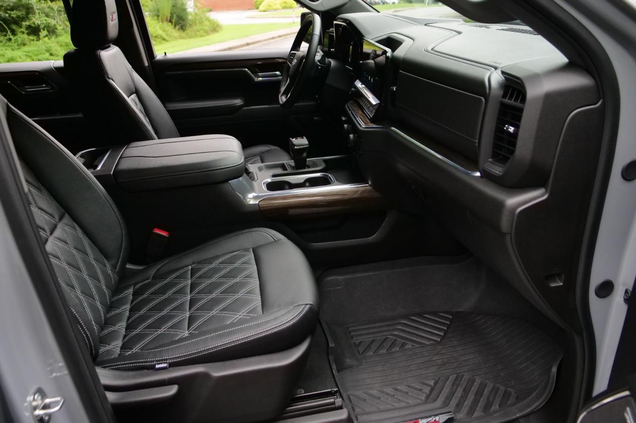 2024 Chevrolet Silverado 1500 RST 4X4 / AMERICAN LUXURY COACH / 5.3L V8! Lincolnton NC