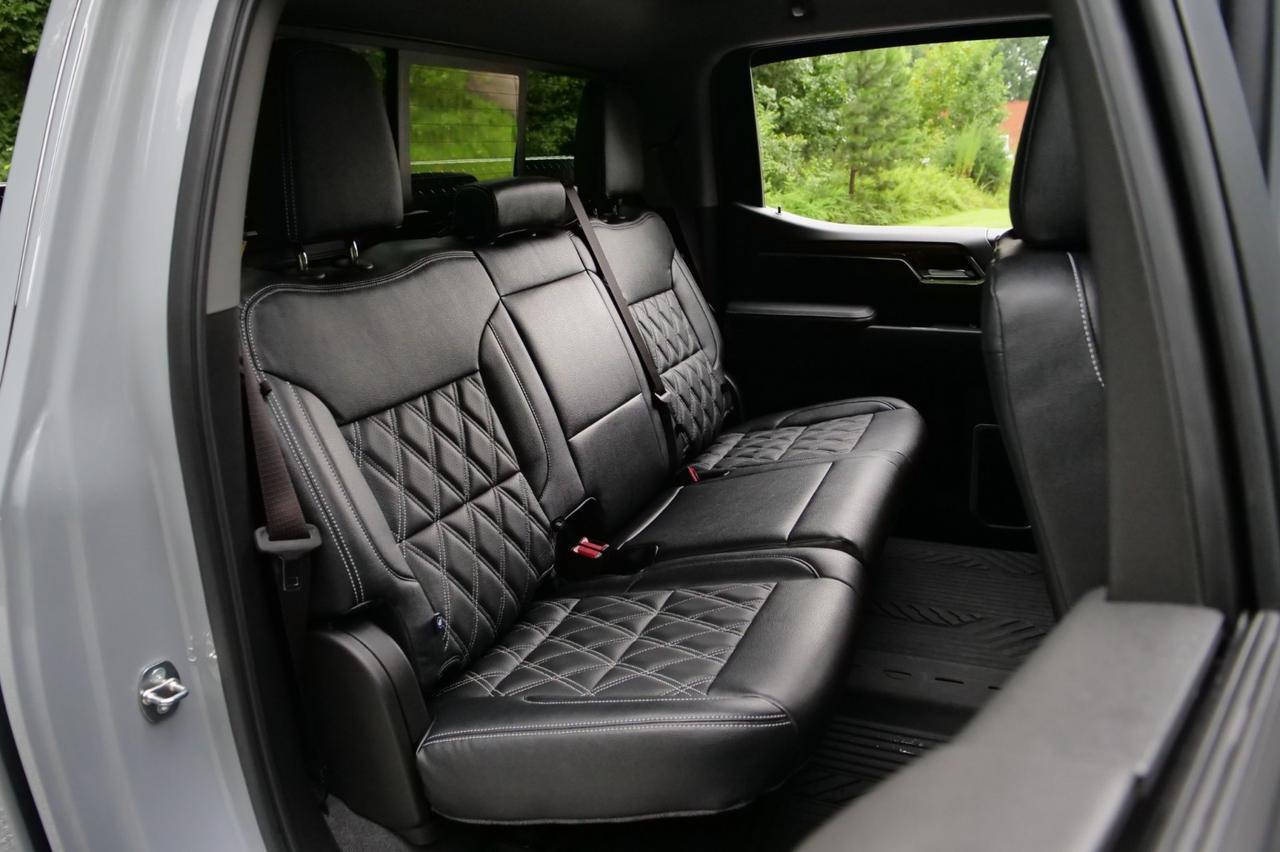 2024 Chevrolet Silverado 1500 RST 4X4 / AMERICAN LUXURY COACH / 5.3L V8! Lincolnton NC