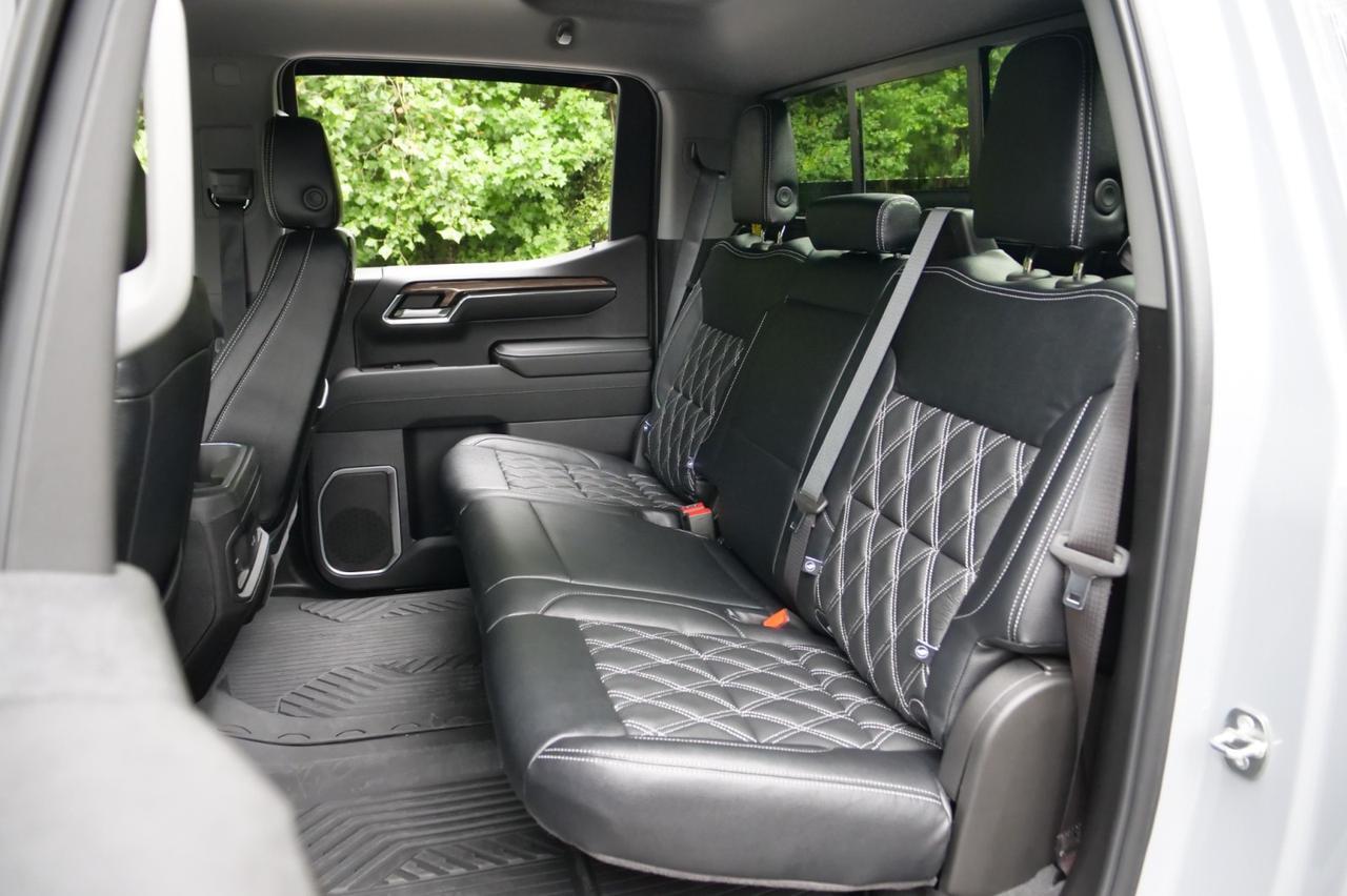 2024 Chevrolet Silverado 1500 RST 4X4 / AMERICAN LUXURY COACH / 5.3L V8! Lincolnton NC