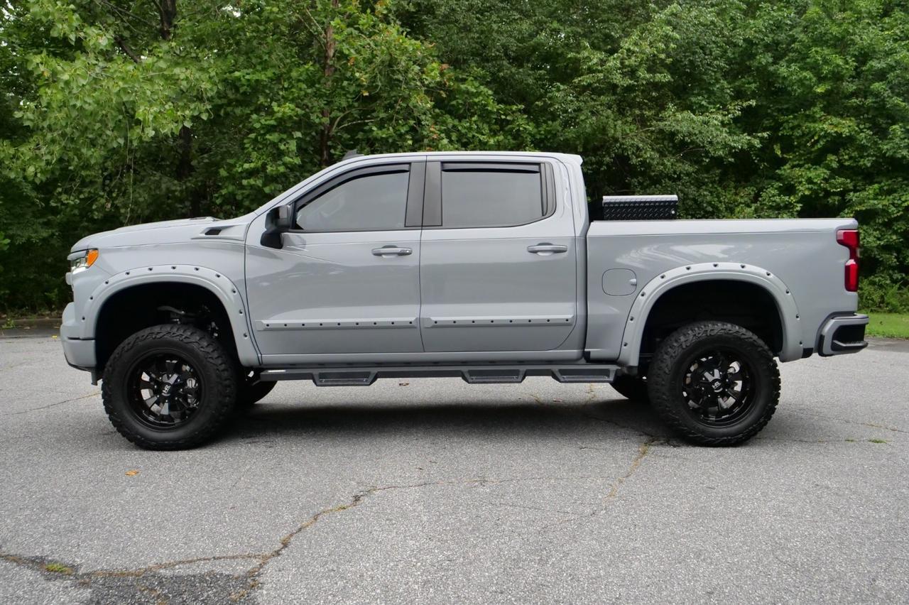 2024 Chevrolet Silverado 1500 RST 4X4 / AMERICAN LUXURY COACH / 5.3L V8! Lincolnton NC
