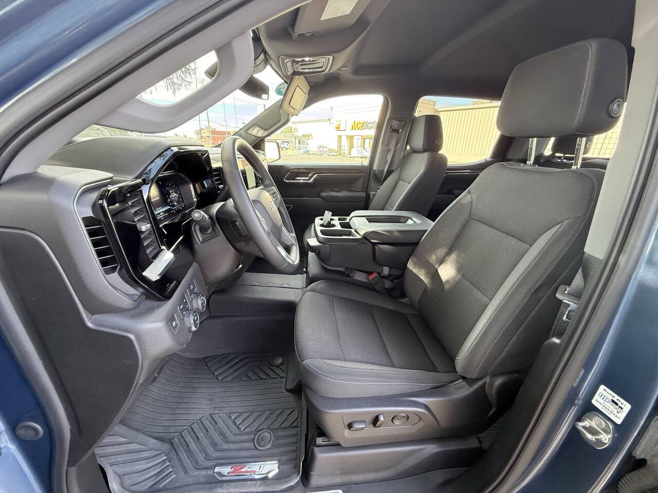 2024 Chevrolet Silverado 1500 RST 4x4 4dr Crew Cab 5.8 ft. SB Eldridge IA