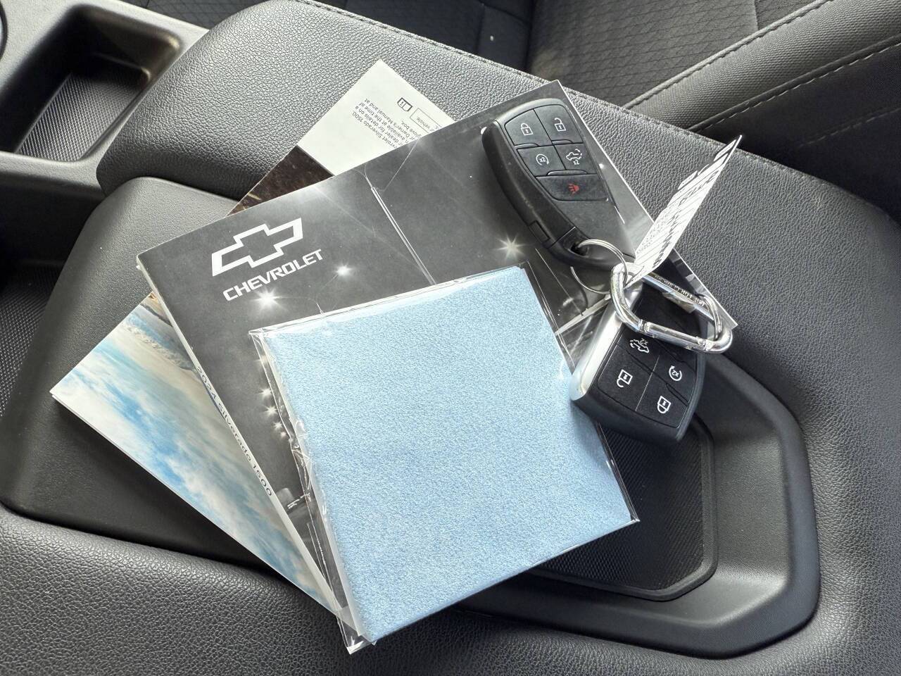 2024 Chevrolet Silverado 1500 RST 4x4 4dr Crew Cab 5.8 ft. SB Eldridge IA